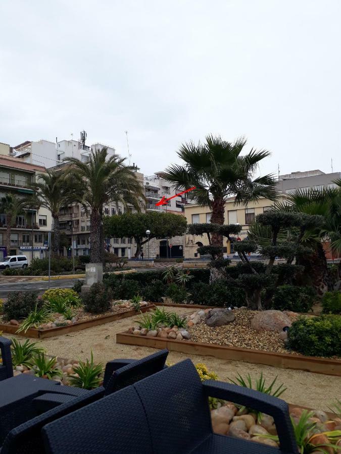 Apartment 2 Bedroom's Flat On The Beach, Center, 1 Line *